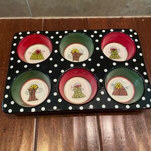 Pier 1 One Polka Dots Cupcake Muffin 6-Cup Ceramic Bakeware.  New
